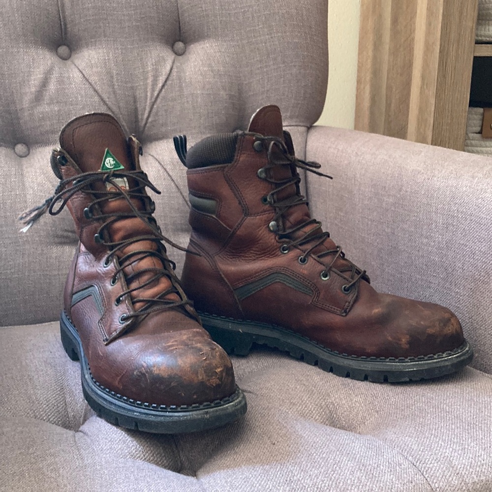 Mens Redwing steel-toe boots